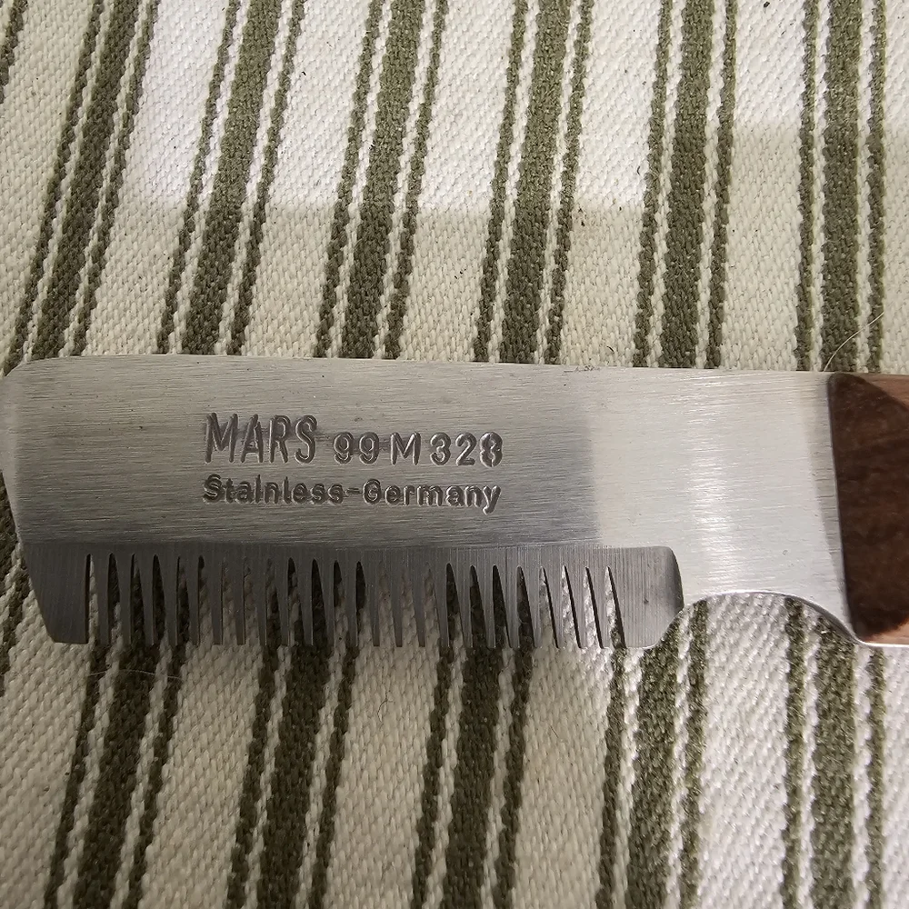 Mars 99 M 328 Maine and Tail Undercoat Dog Stripping Grooming Comb Tool